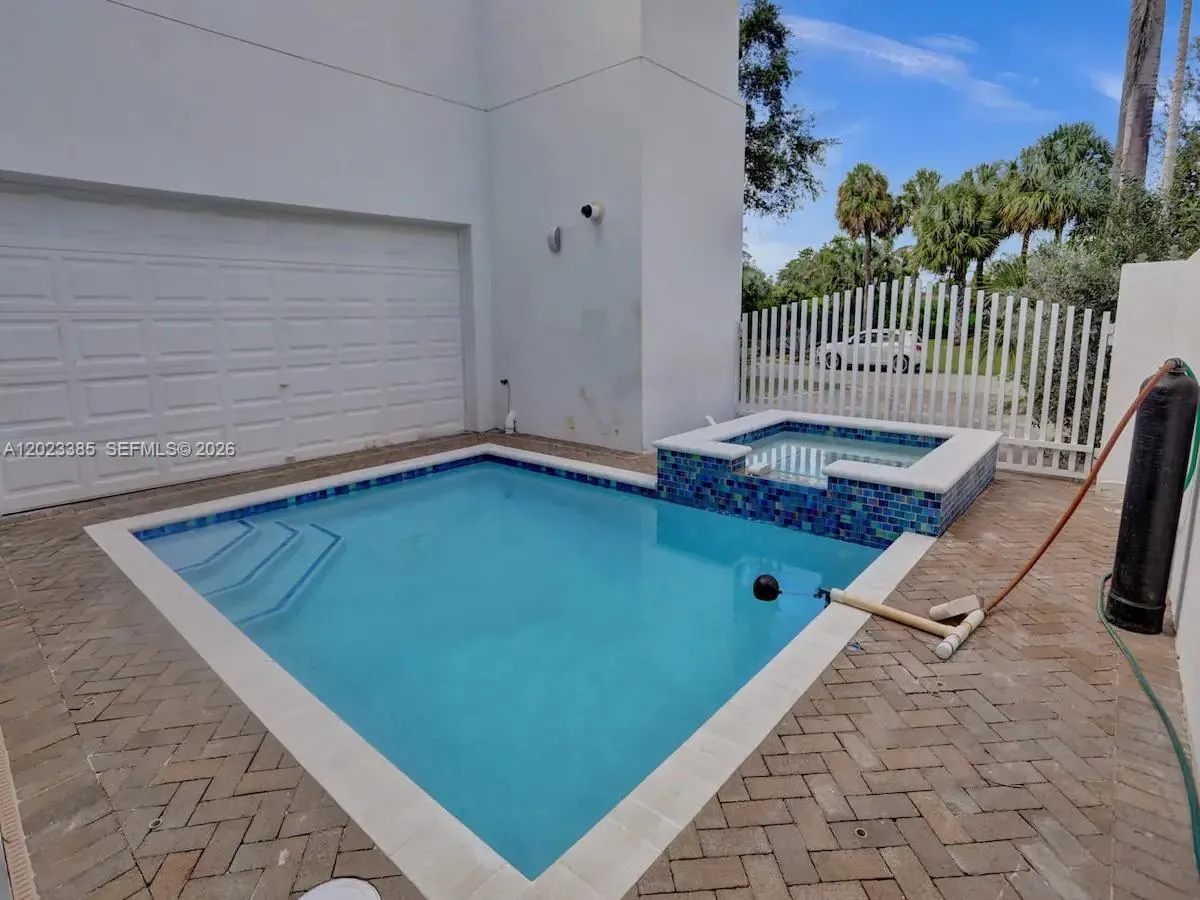Property photo 42