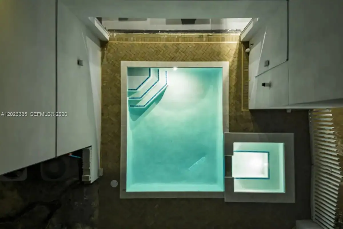 Property photo 38