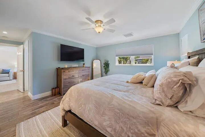 Main bedroom