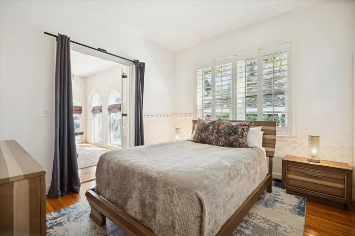 22-Akerstrom-704 SE 8th St-20