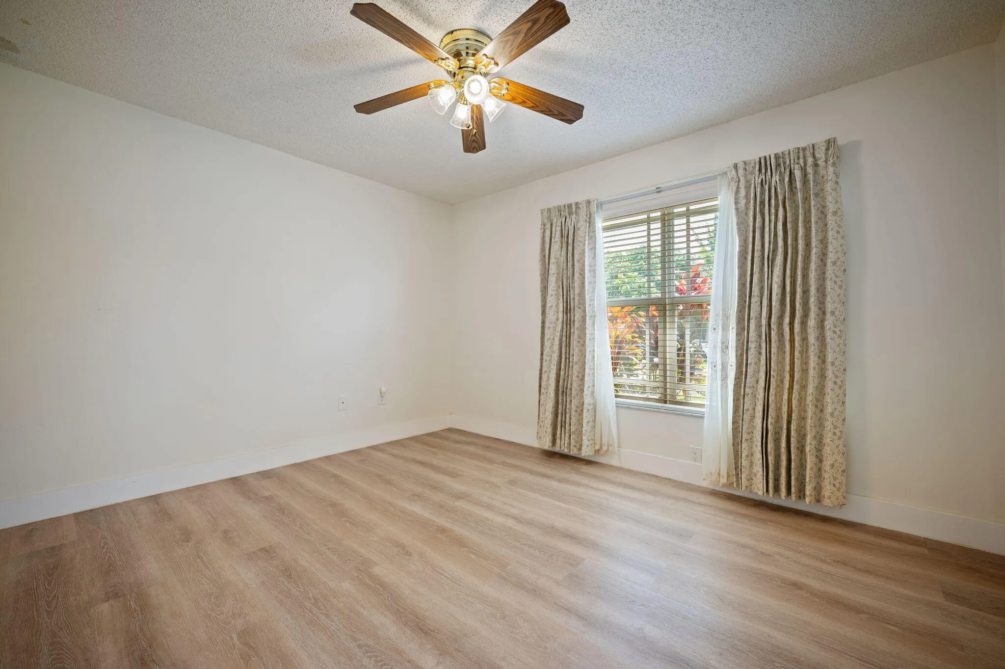 17-web-or-mls-4245-nw-115th-ave