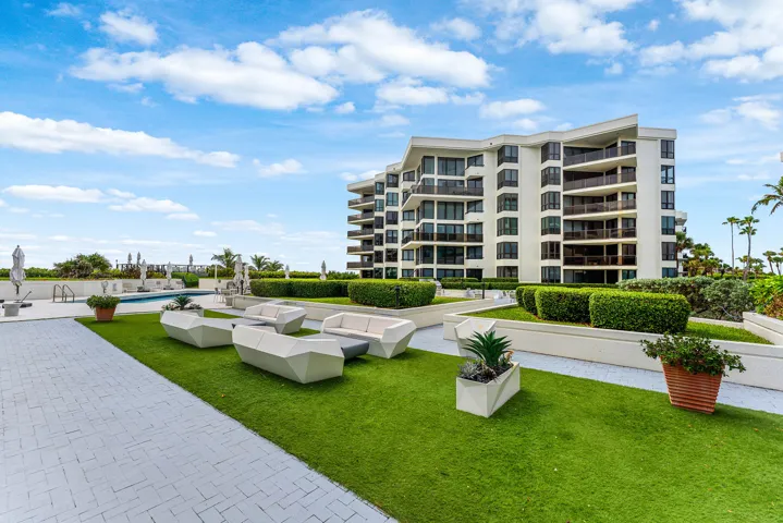 pool deck
