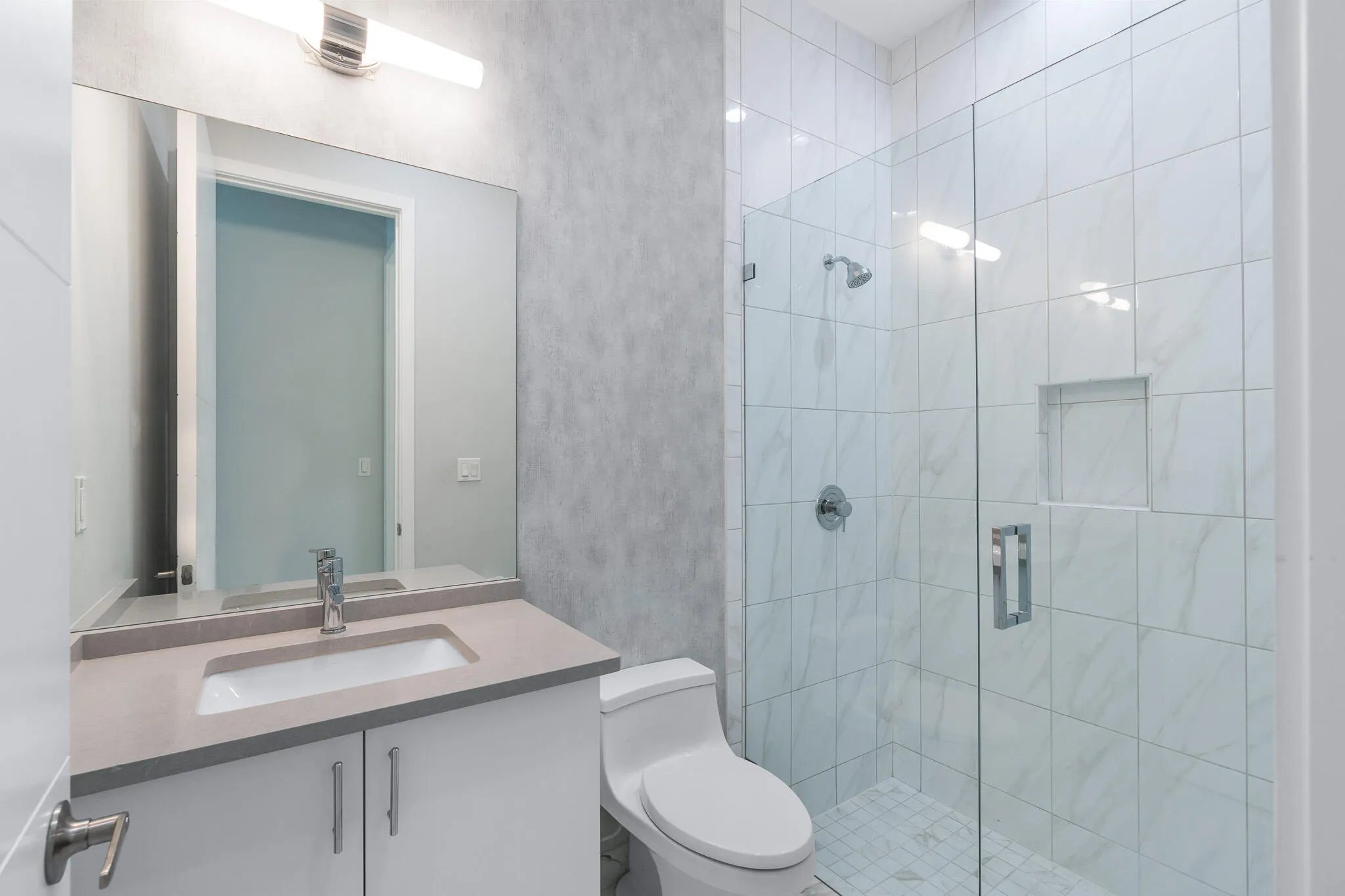 guest bathroom 3
