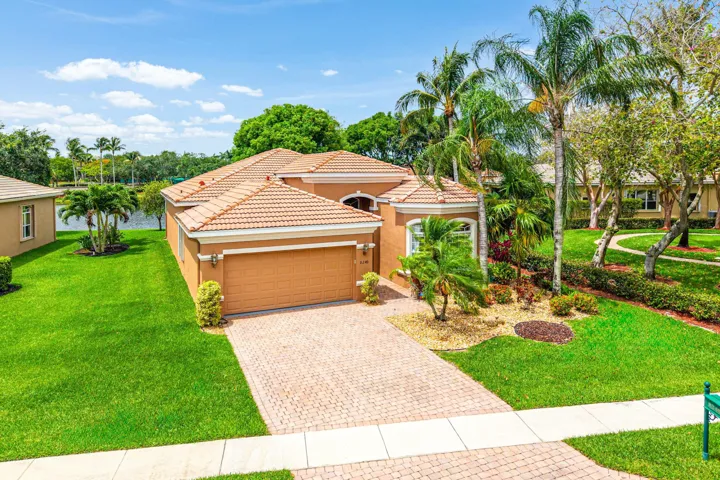 040-8240PariniWay-Greenacres-FL-33467-SM