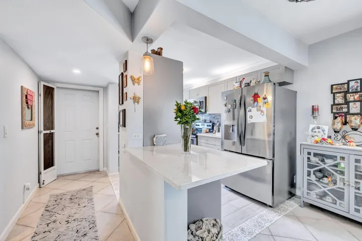 Dual Kitchen Entry