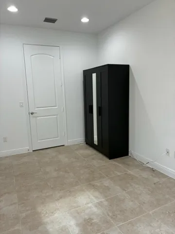 803