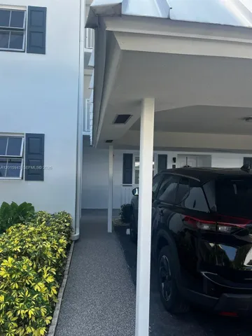 Carport Parking right to front door