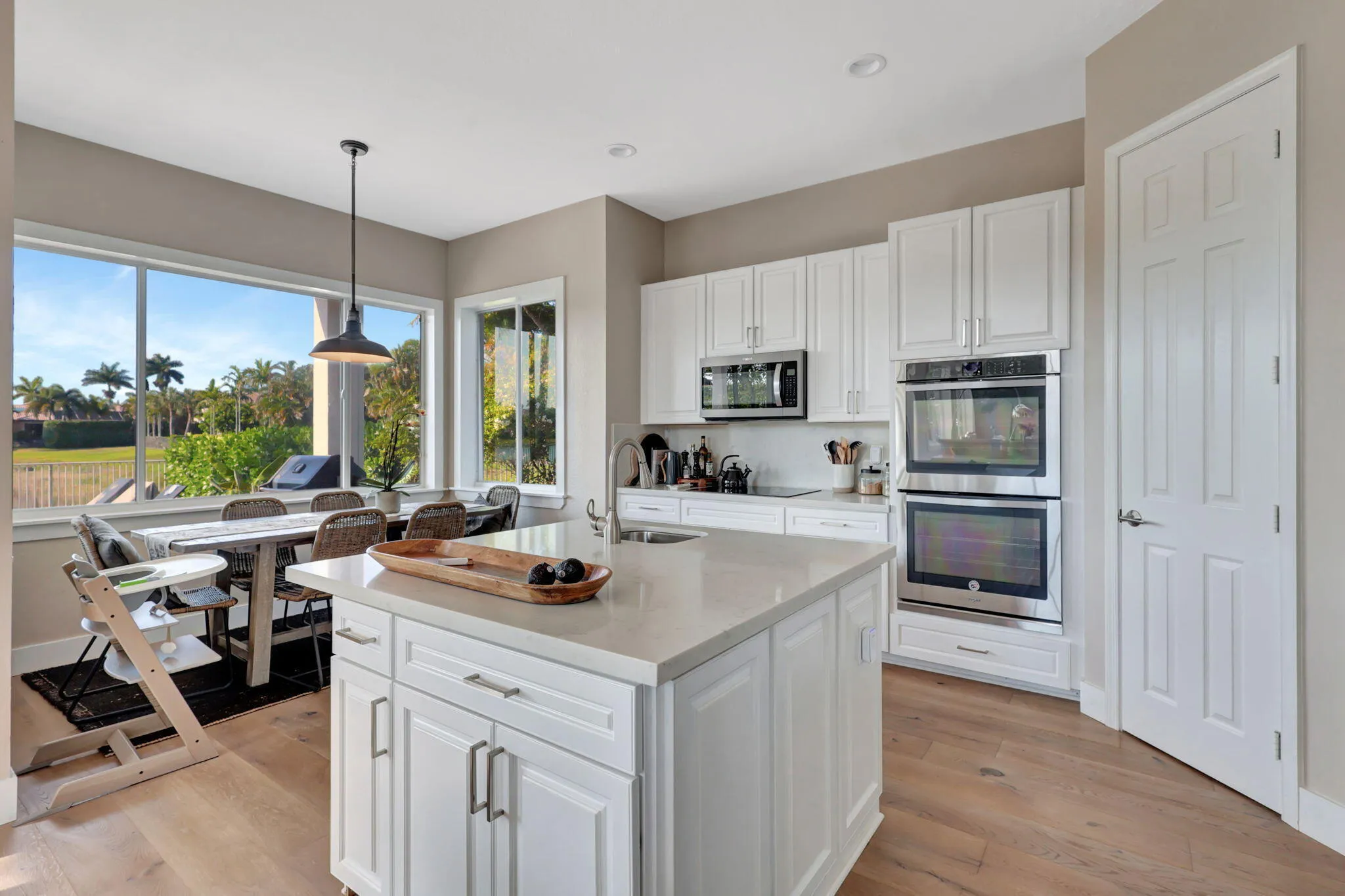 17-web-or-mls-11615Paradise_76