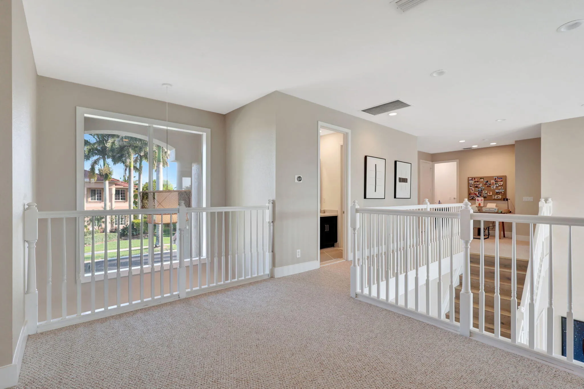 42-web-or-mls-11615Paradise_201
