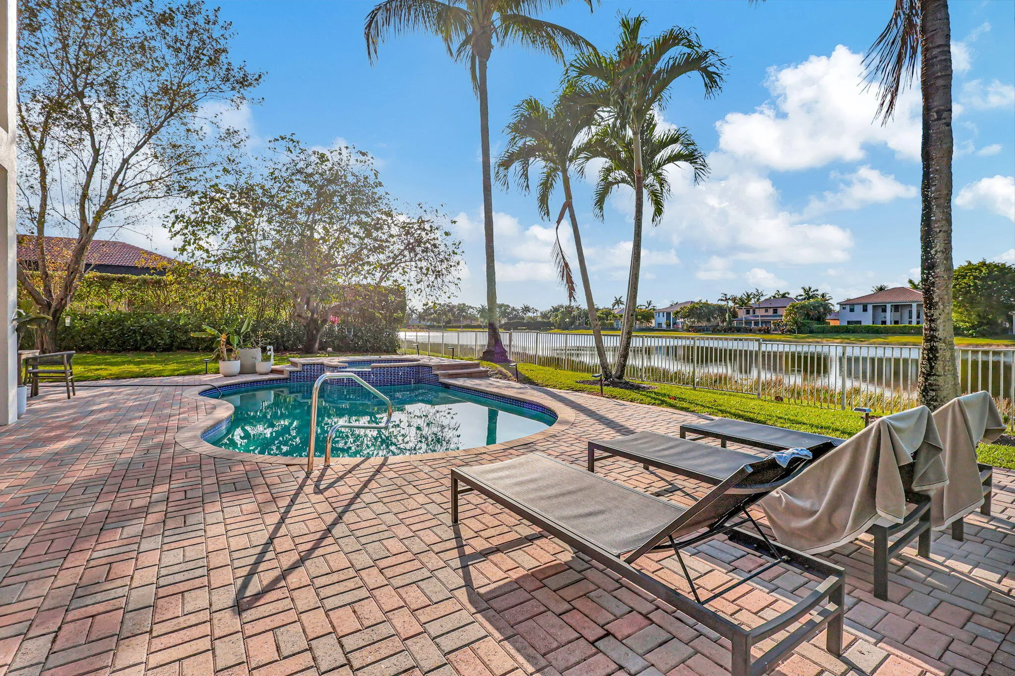 60-web-or-mls-11615Paradise_291