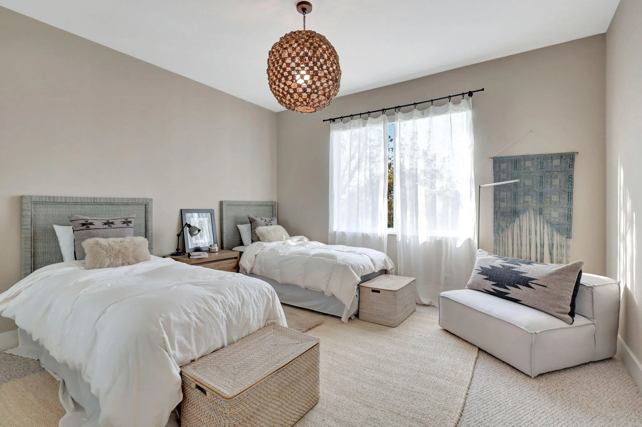 53-web-or-mls-11615Paradise_256