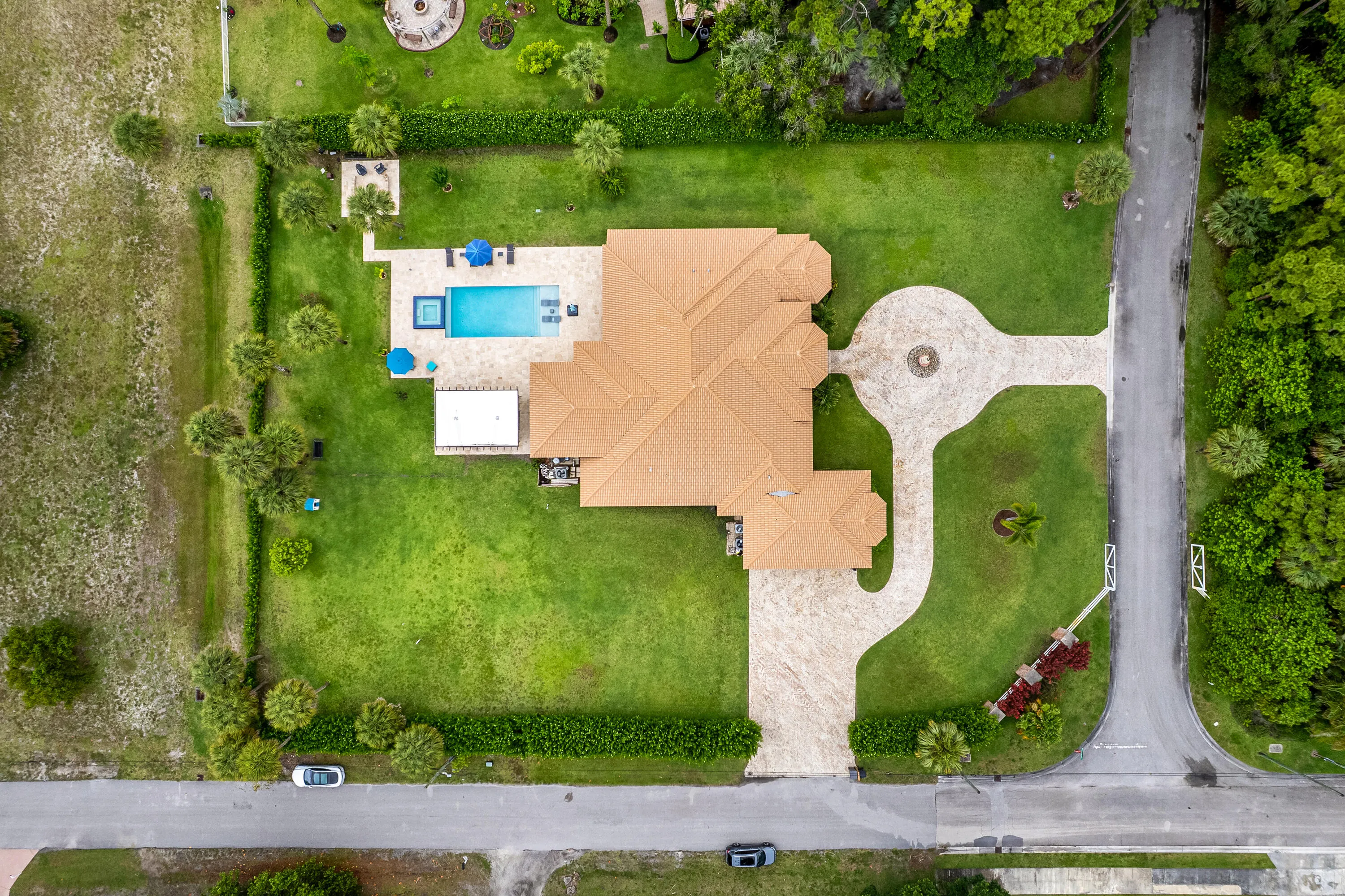 Full aerial