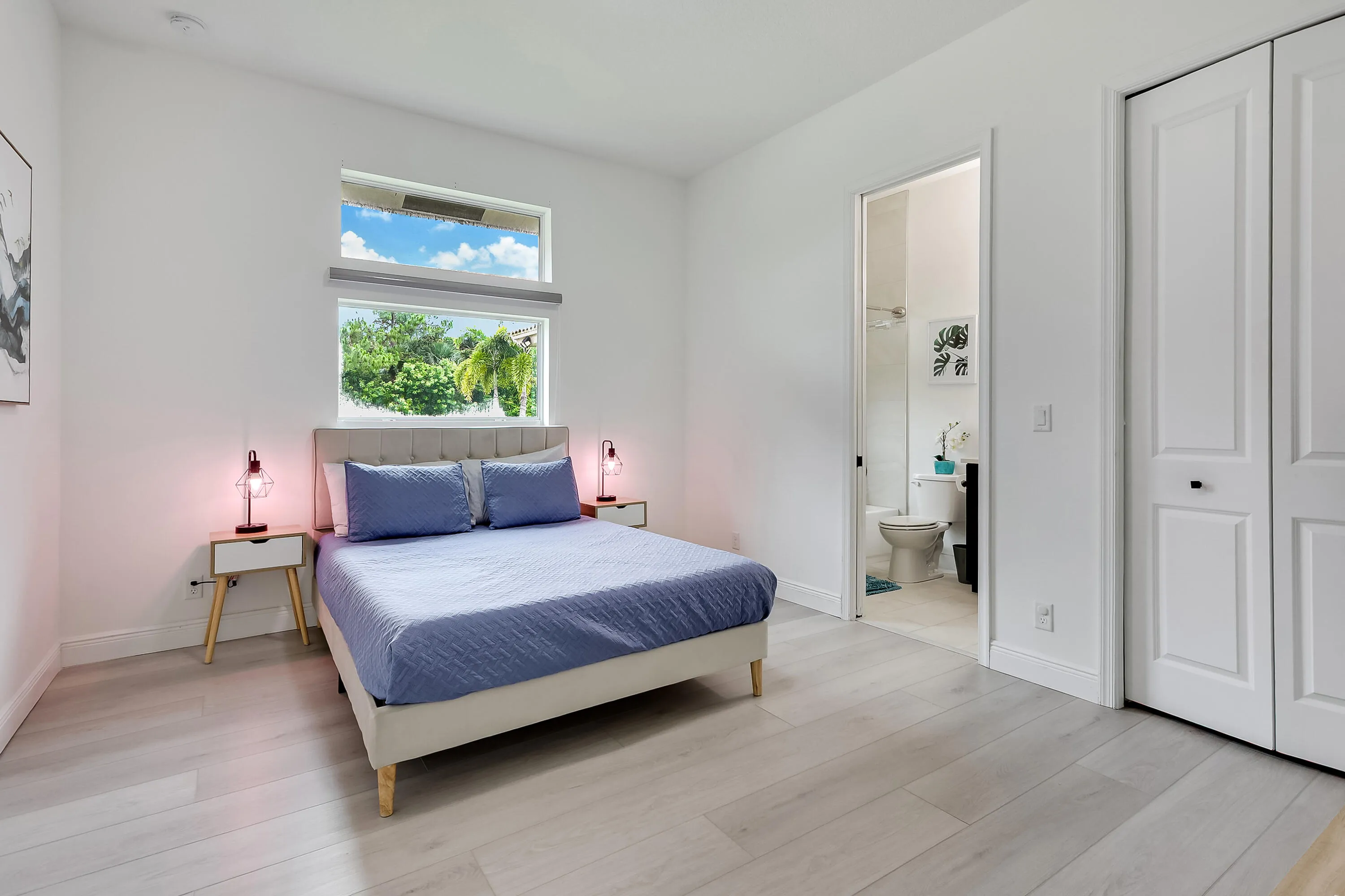 Guest Bedroom off dining room