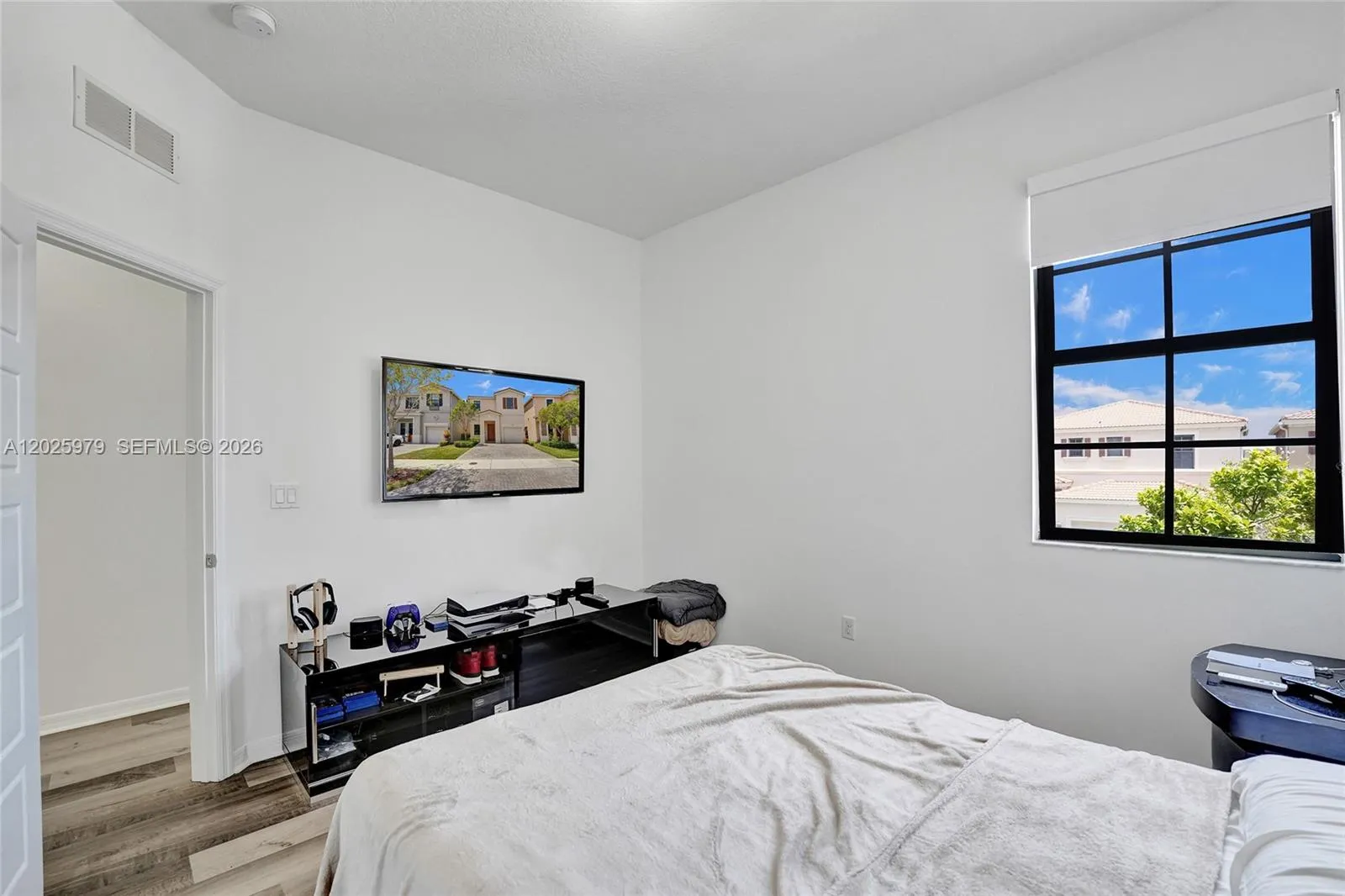 Property photo 64