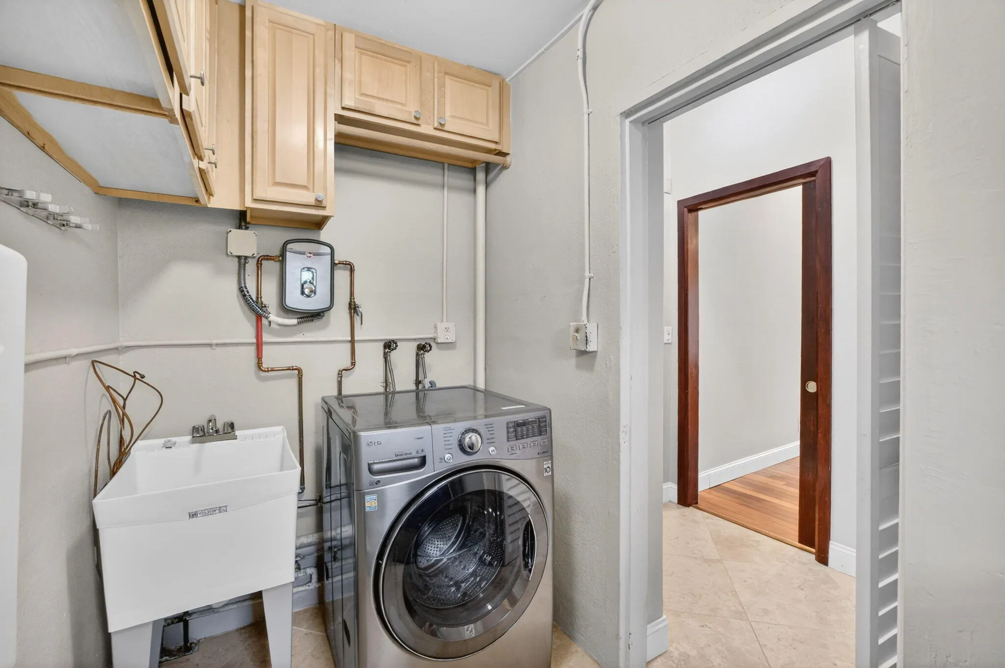 58 Laundry Room