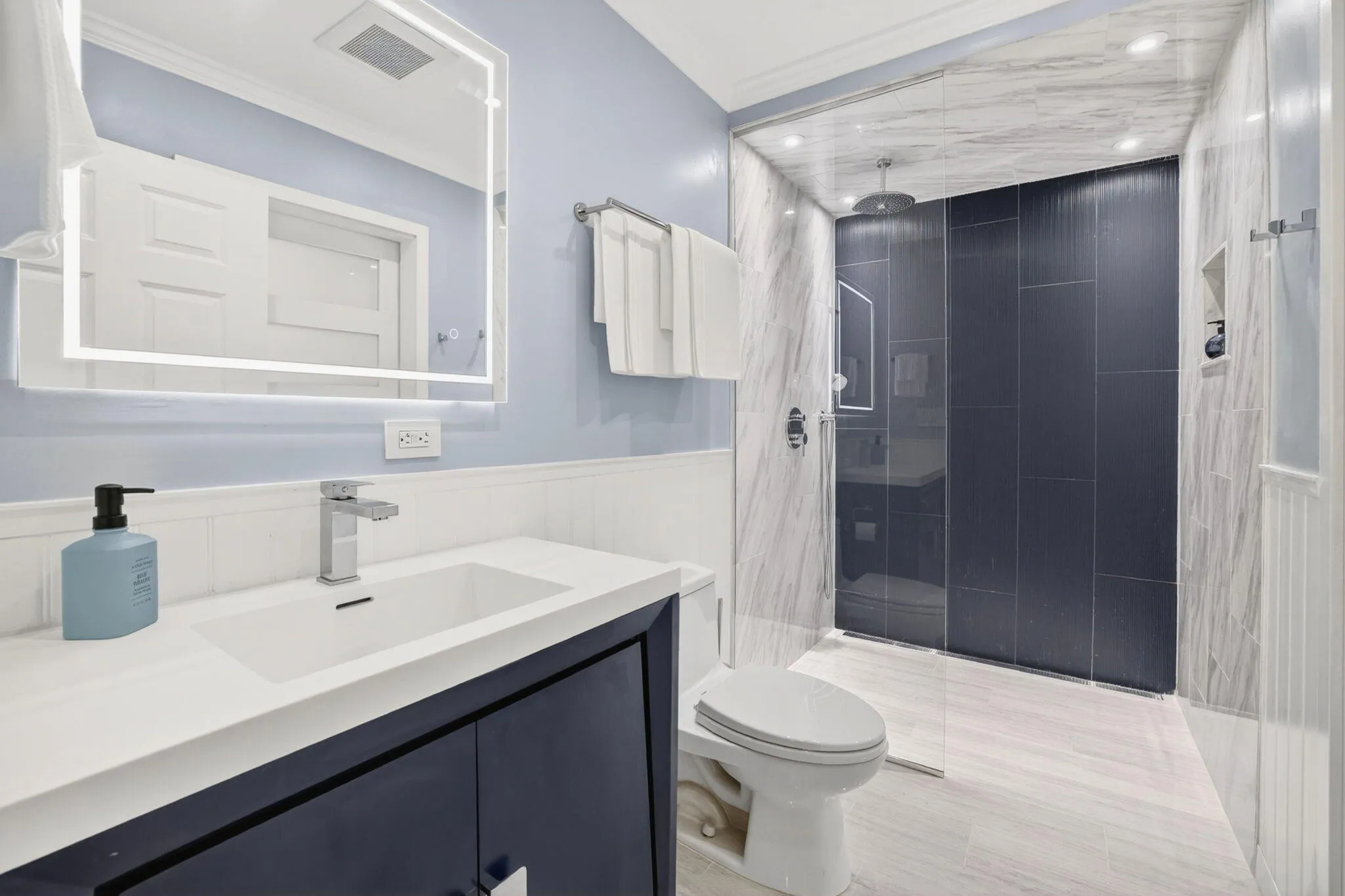 51 Guest Bath