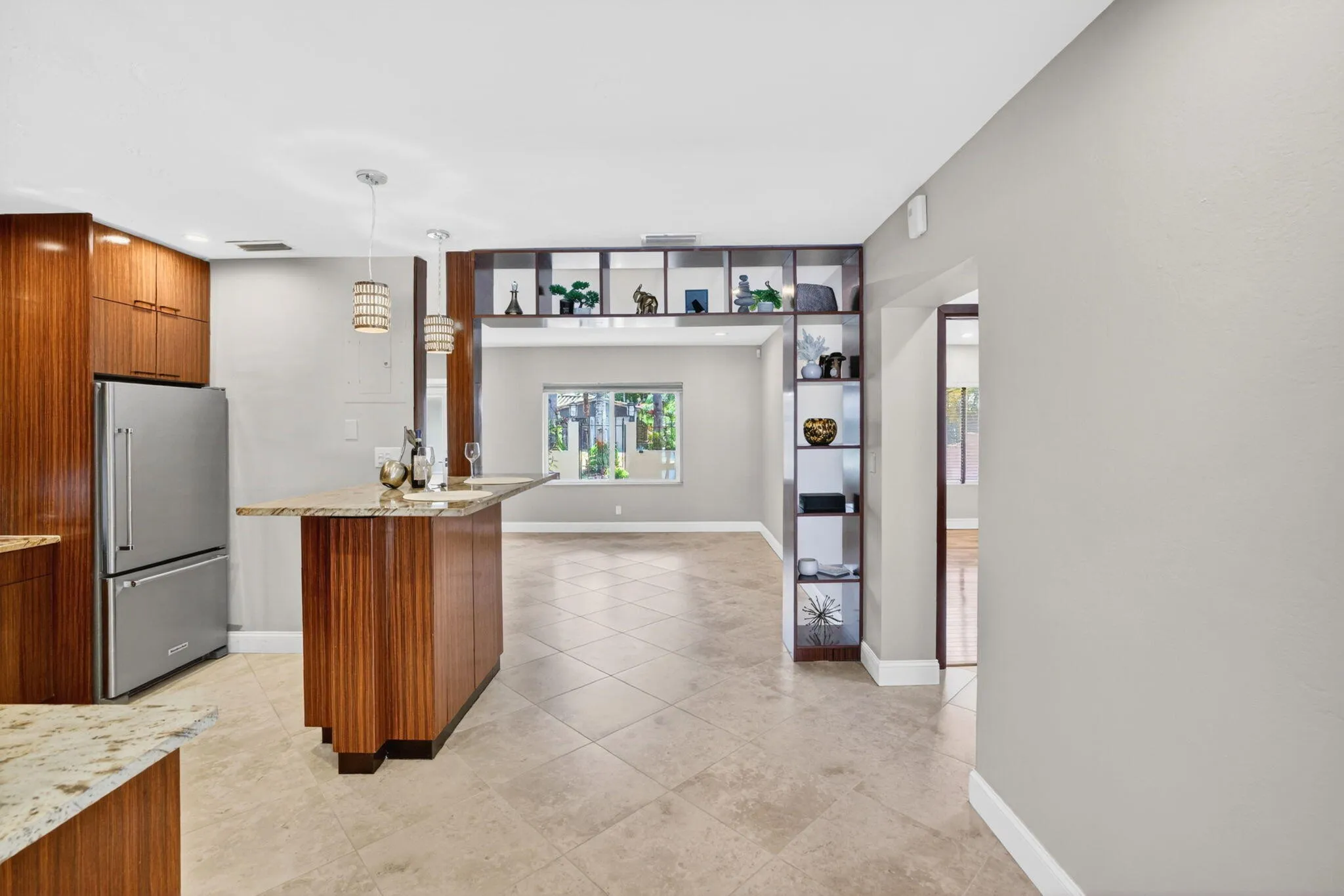 15 Dinette & Living Room