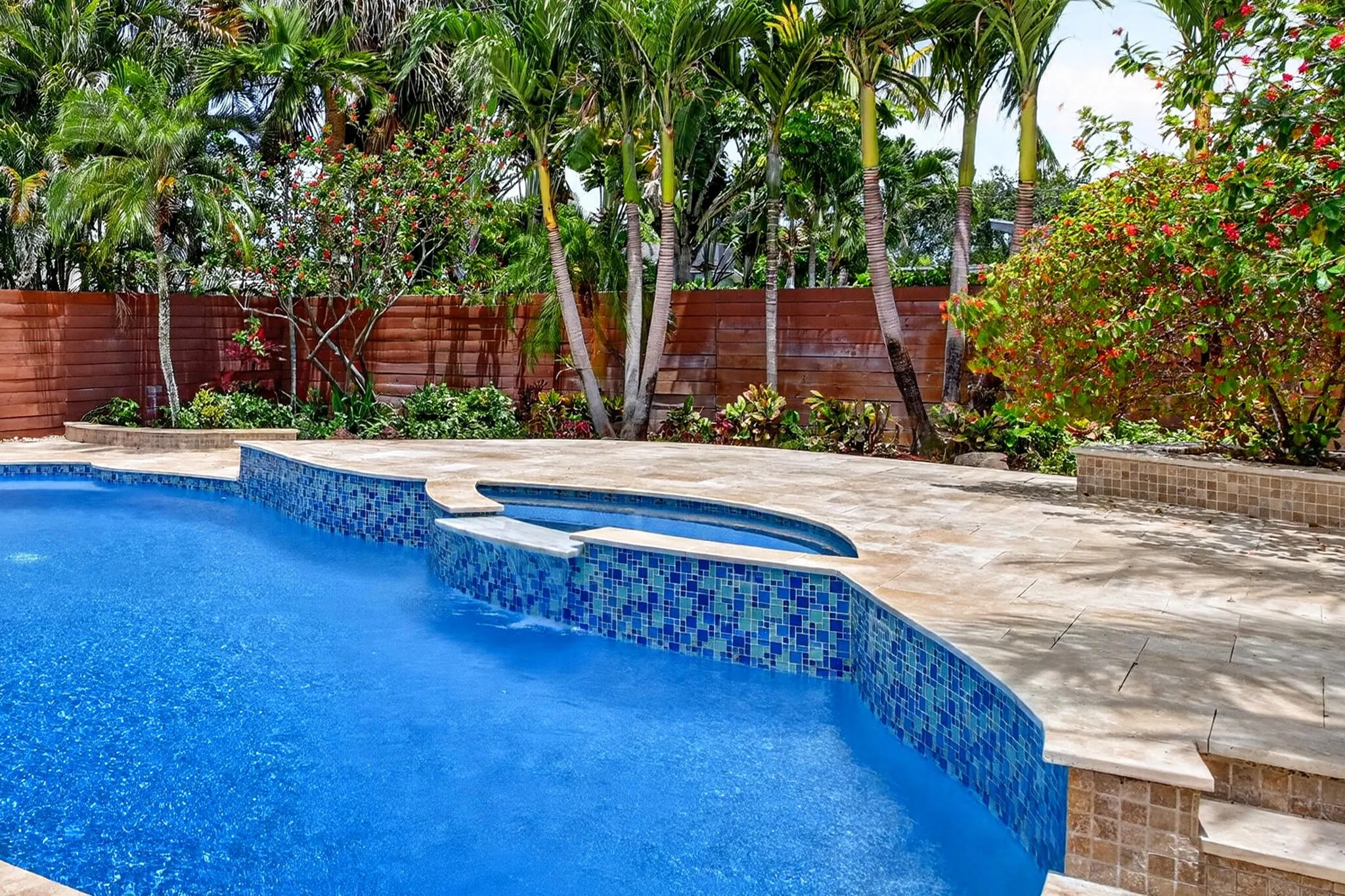 21 Raised Spa and Mosaic Tile Pool Detai