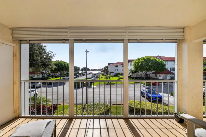104 Half Moon Circle D2