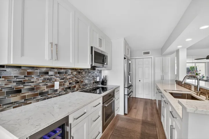104 Half Moon Circle D2