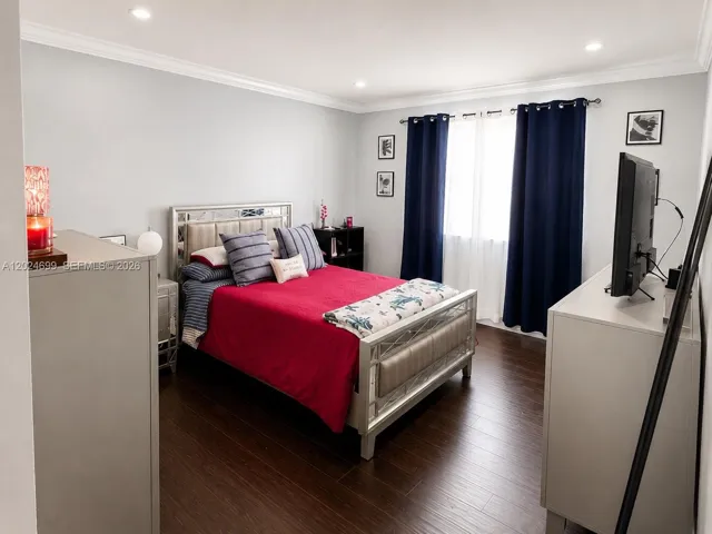 Large 2nd Bedroom