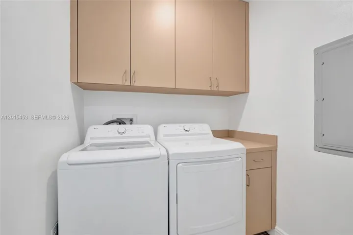 with Laundry tub