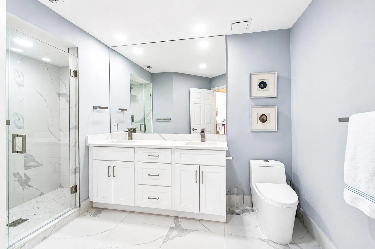 Gorgeous Renovated Master Bath