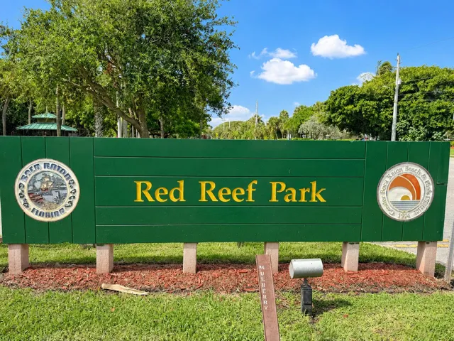 Boca's 40acre public beachfront park with some of the best snorkeling around