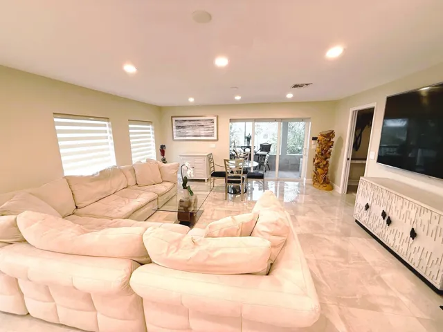 Livingroom 8c