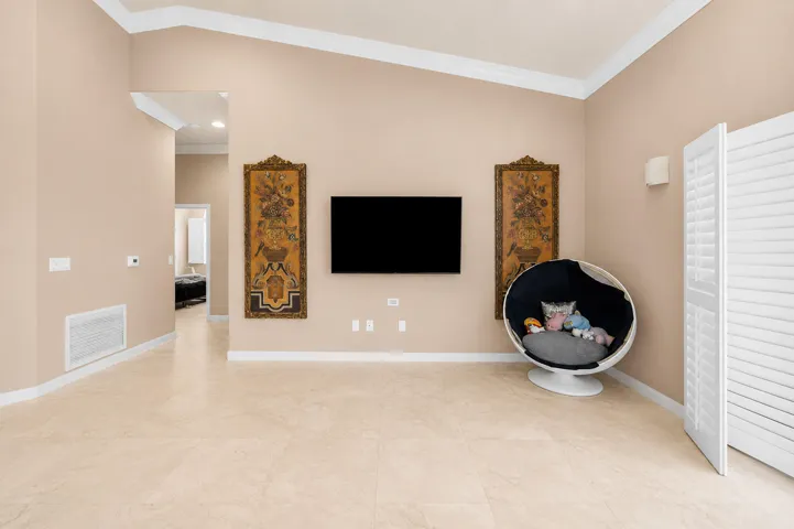 6911 NW 84th Ave 10_07_21 AM