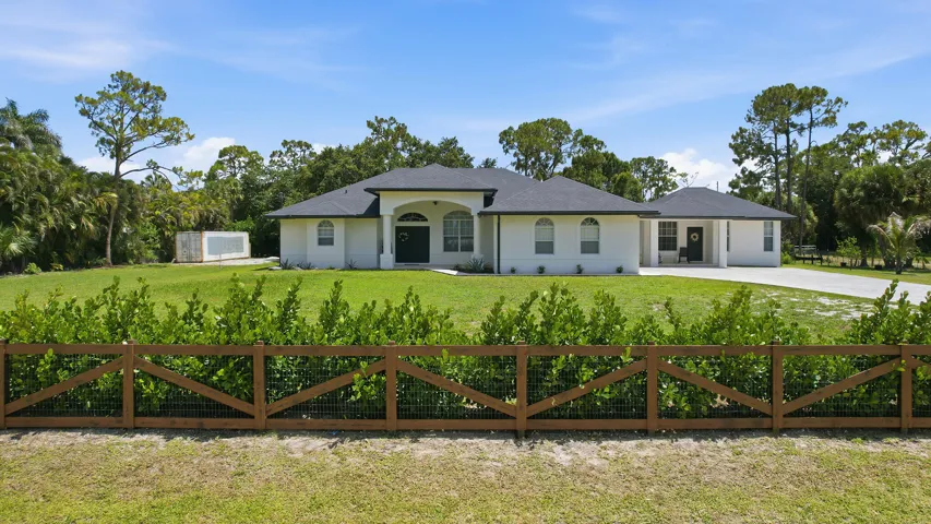 1.A)_FRONT_EXTERIOR[1]
