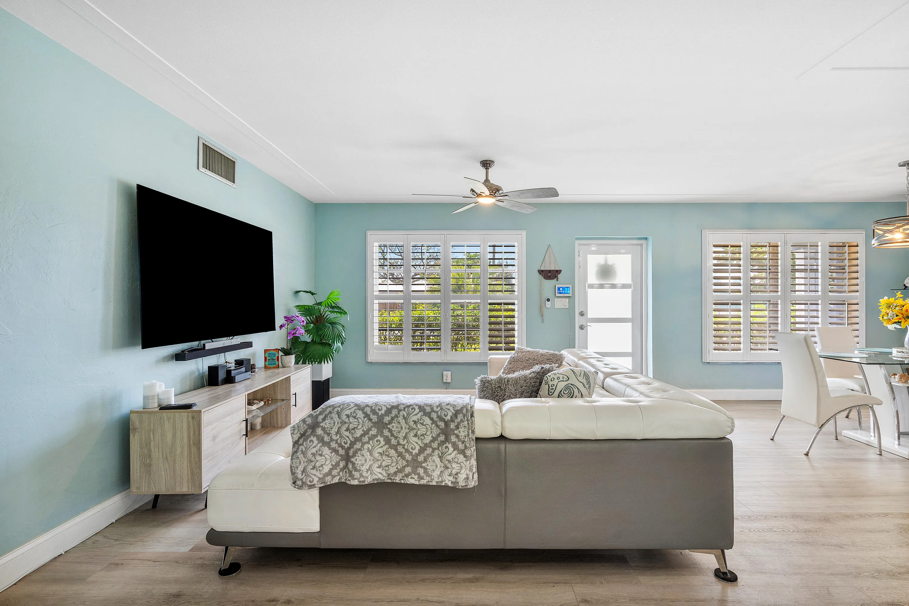 006-420Southeast12thAvenue-DeerfieldBeac
