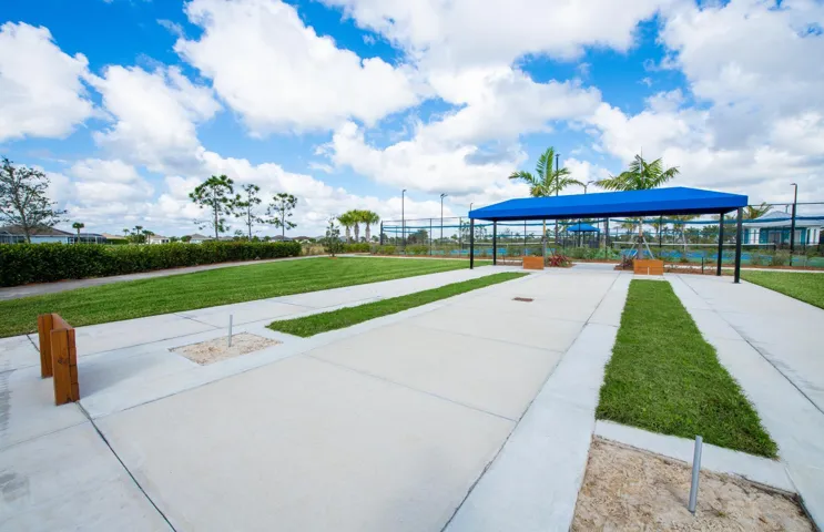 HORSESHOE PITS