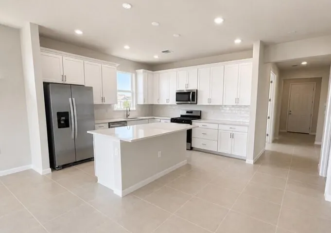 795 Kitchen