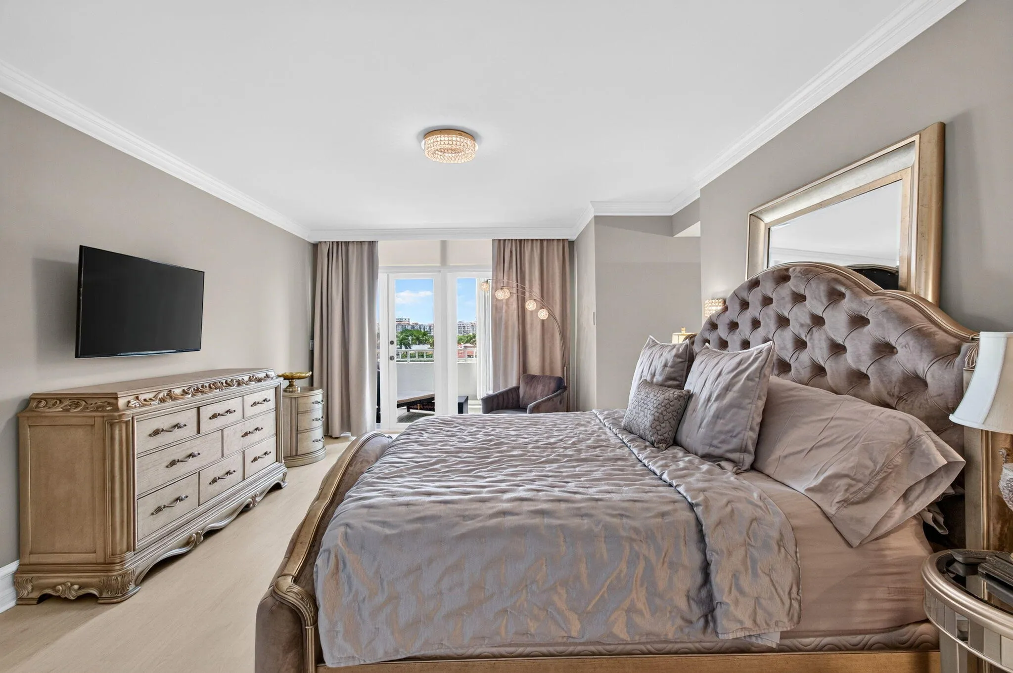 King Size Bed