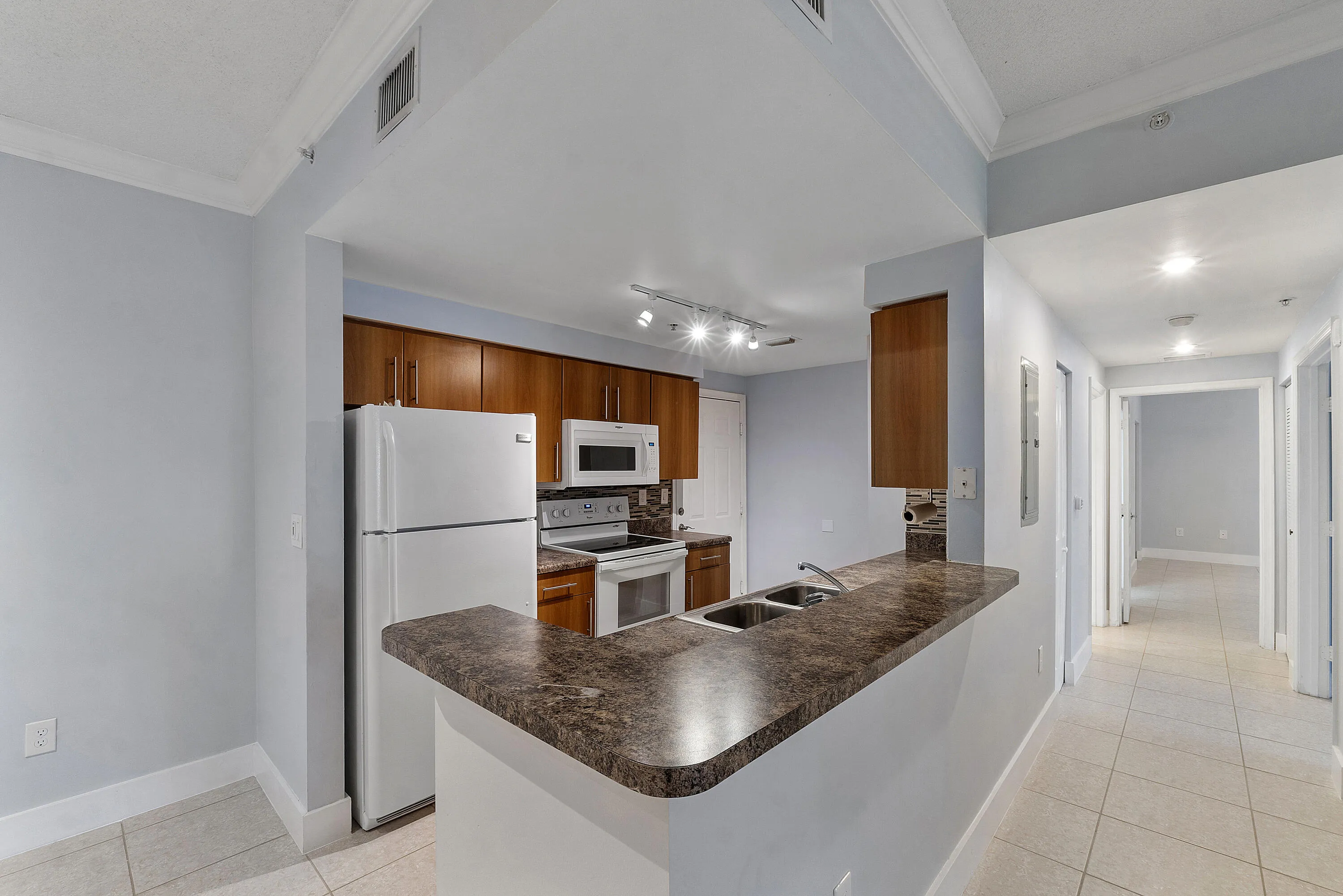 5980 W SAMPLE ROAD U104_011