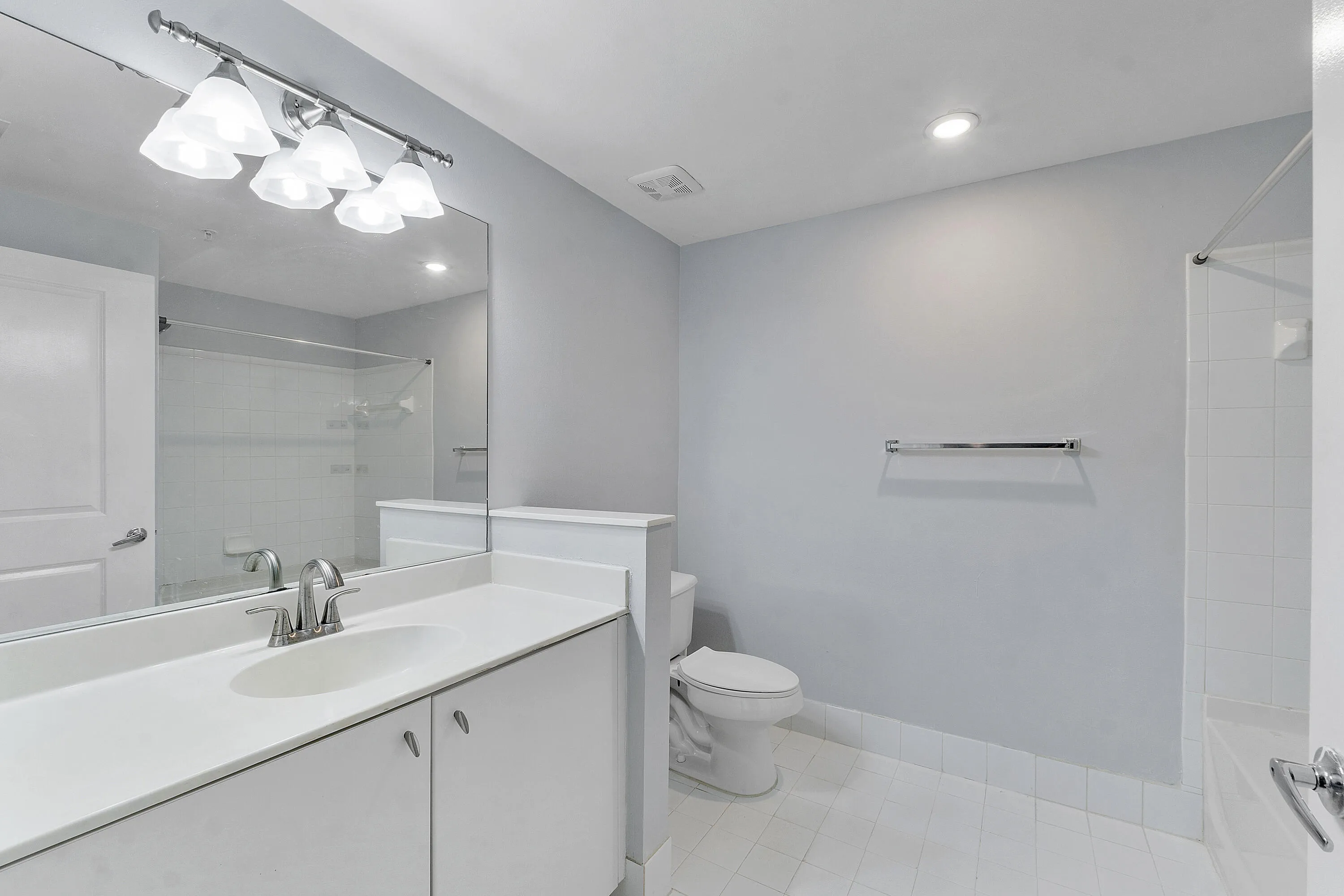 5980 W SAMPLE ROAD U104_002
