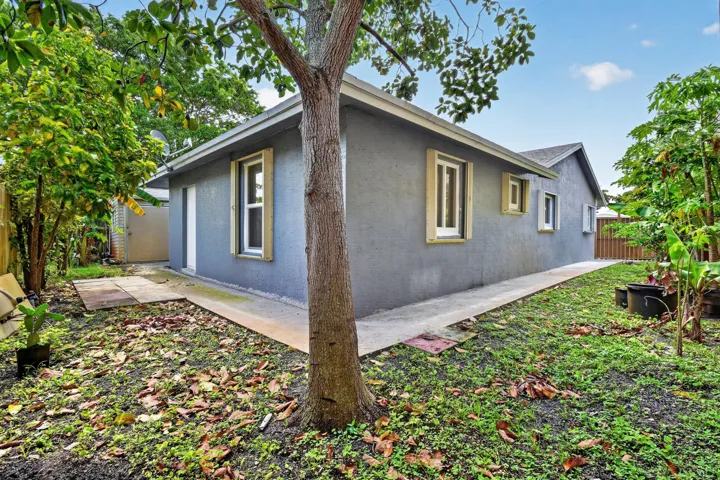 1615ShirleyCt(24)