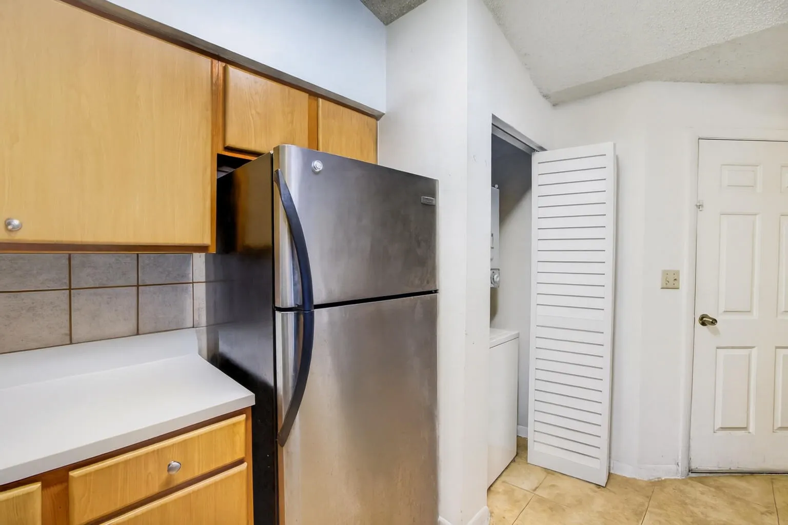 16-web-or-mls-699A2932 - Virtual Cleanin