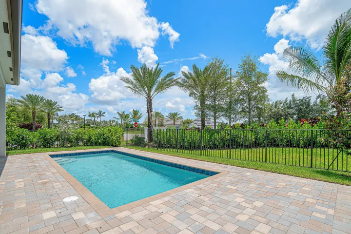 040-9124RedRobinLane-BoyntonBeach-FL-334