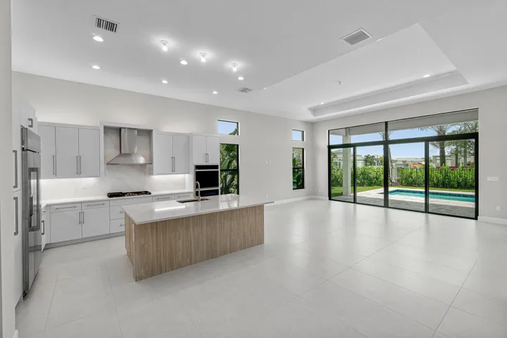 007-9124RedRobinLane-BoyntonBeach-FL-334