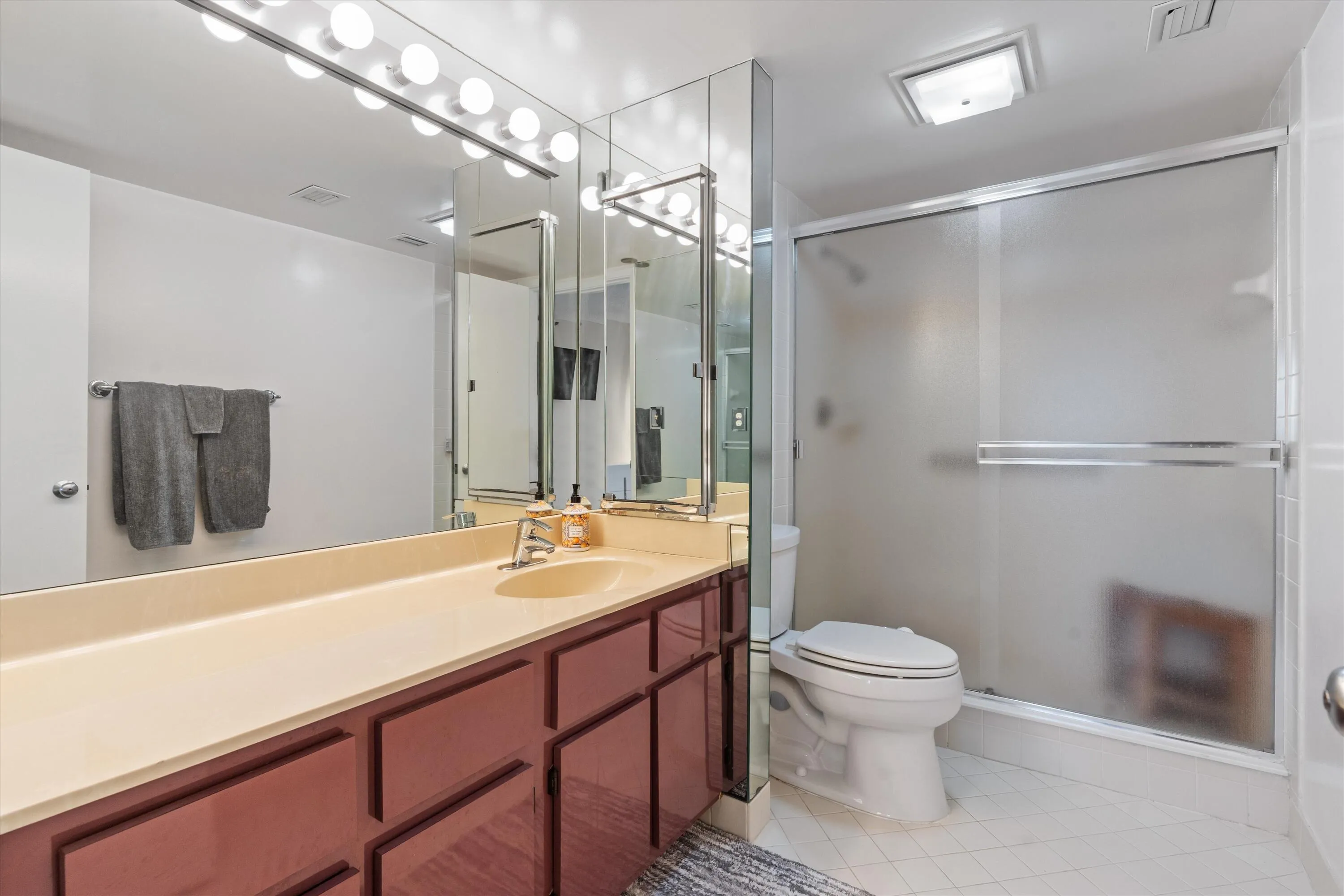 Primary bath