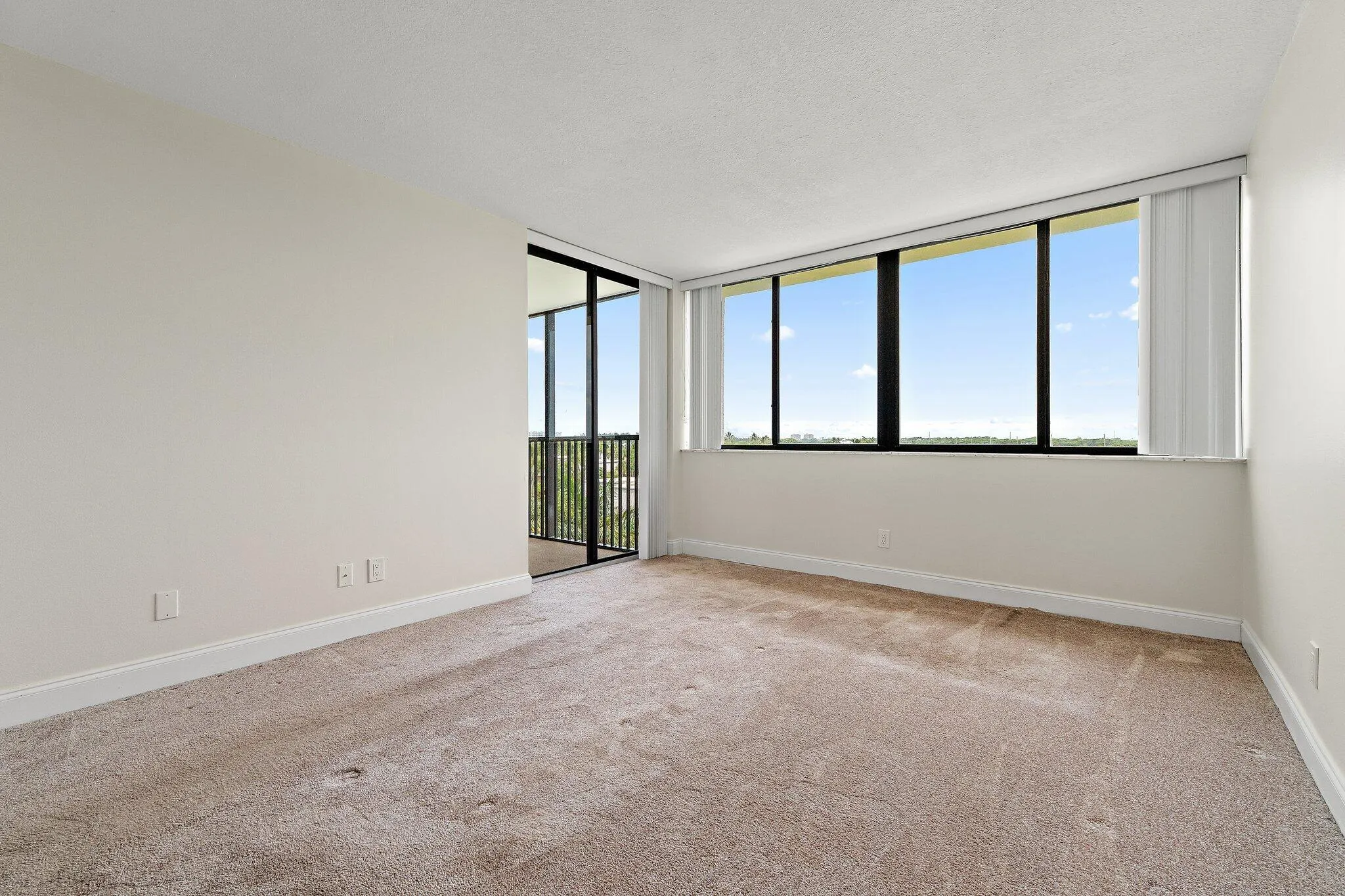 028-1605SouthUSHighway1-M1506-FortPierce