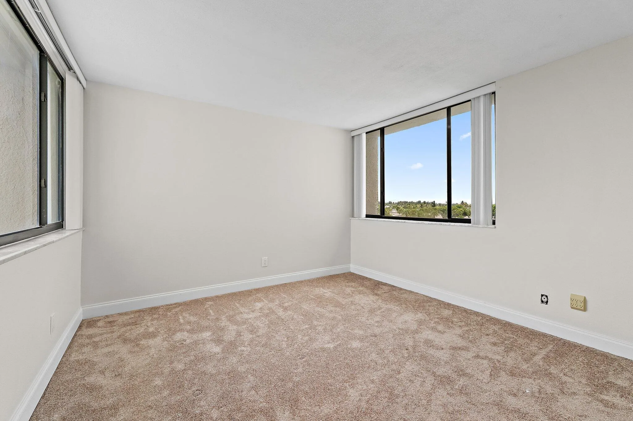 007-1605SouthUSHighway1-M1506-FortPierce