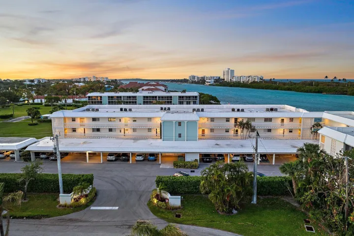 019-100WaterwayRd-E305-Tequesta-SMALL
