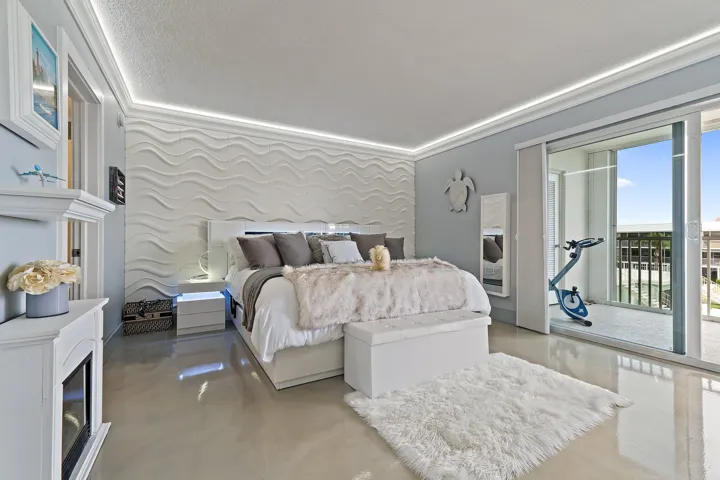 030-100WaterwayRd-E305-Tequesta-SMALL