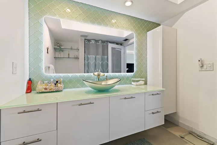 035-100WaterwayRd-E305-Tequesta-SMALL