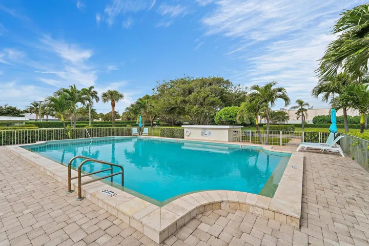 045-100WaterwayRd-E305-Tequesta-SMALL