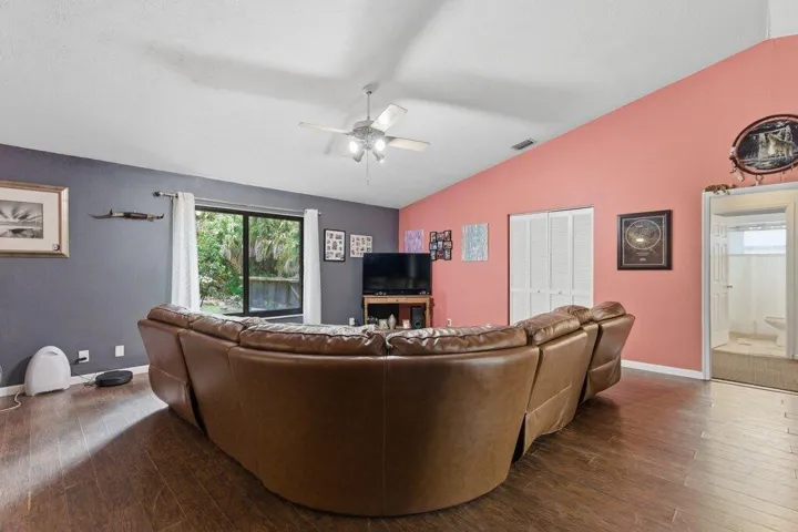 AMANDA HIALEAH DR-9.jpg-SMALL