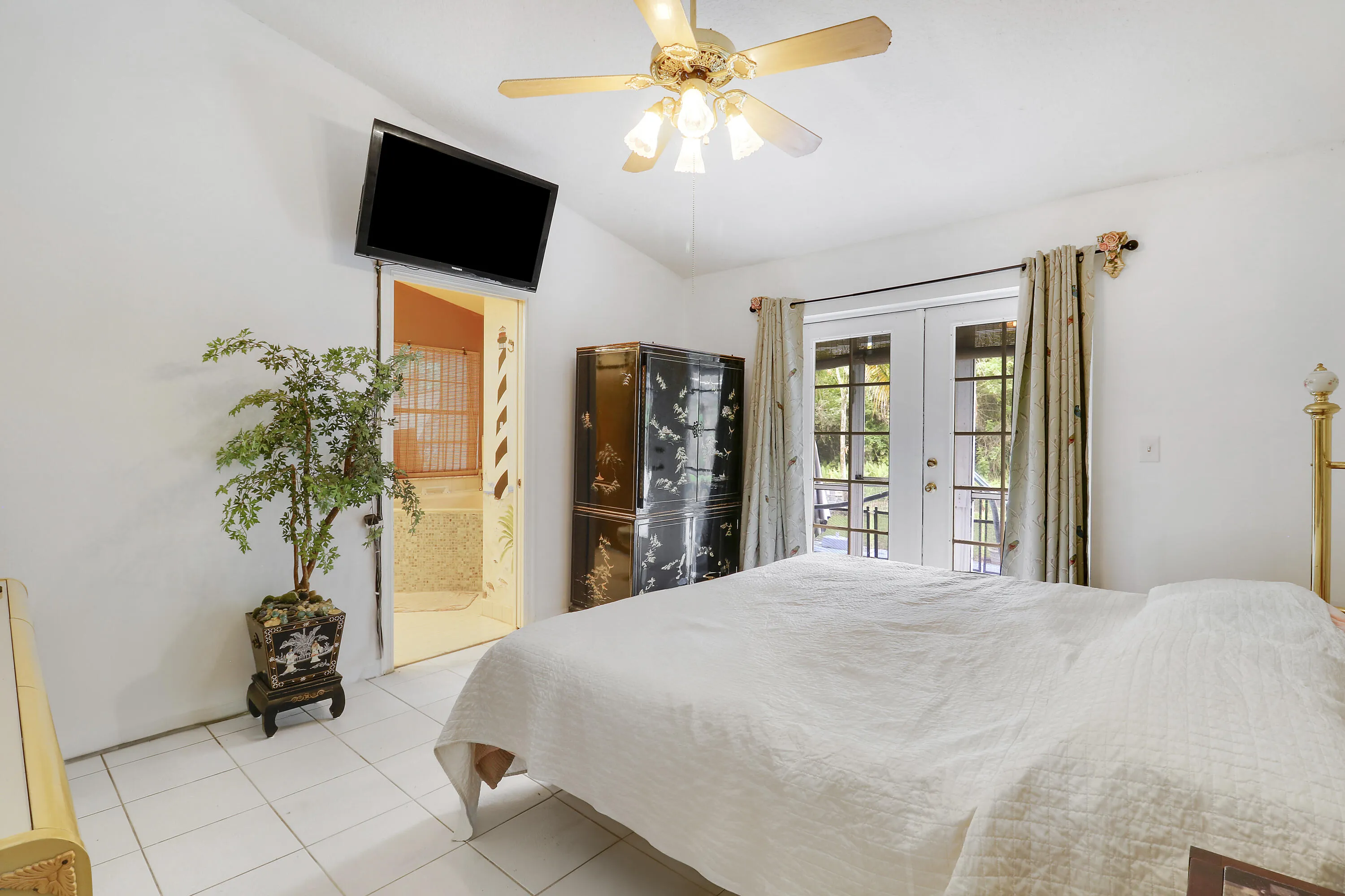 Primary Suite